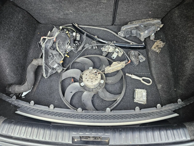 BMW 118 Фейслифт N47D20C, снимка 11 - Автомобили и джипове - 53594463