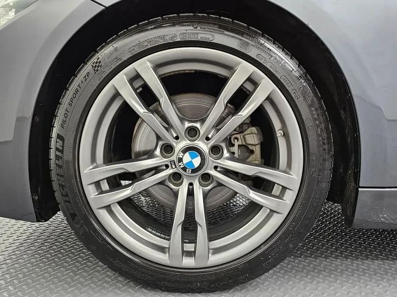 BMW 320 I M Sports, снимка 4 - Автомобили и джипове - 56070104