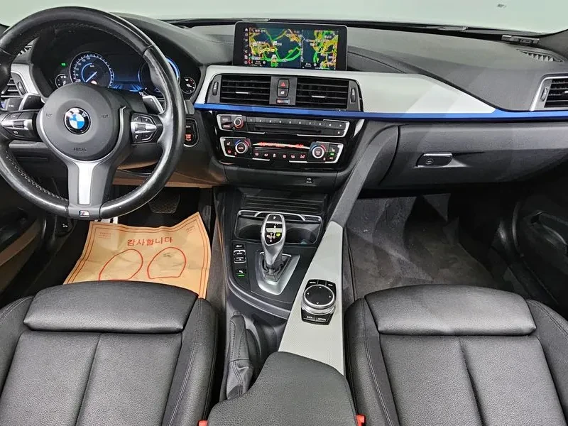 BMW 320 I M Sports, снимка 6 - Автомобили и джипове - 56070104