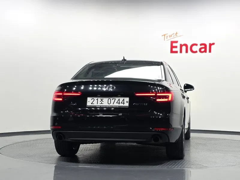Audi A4, снимка 4 - Автомобили и джипове - 56159341