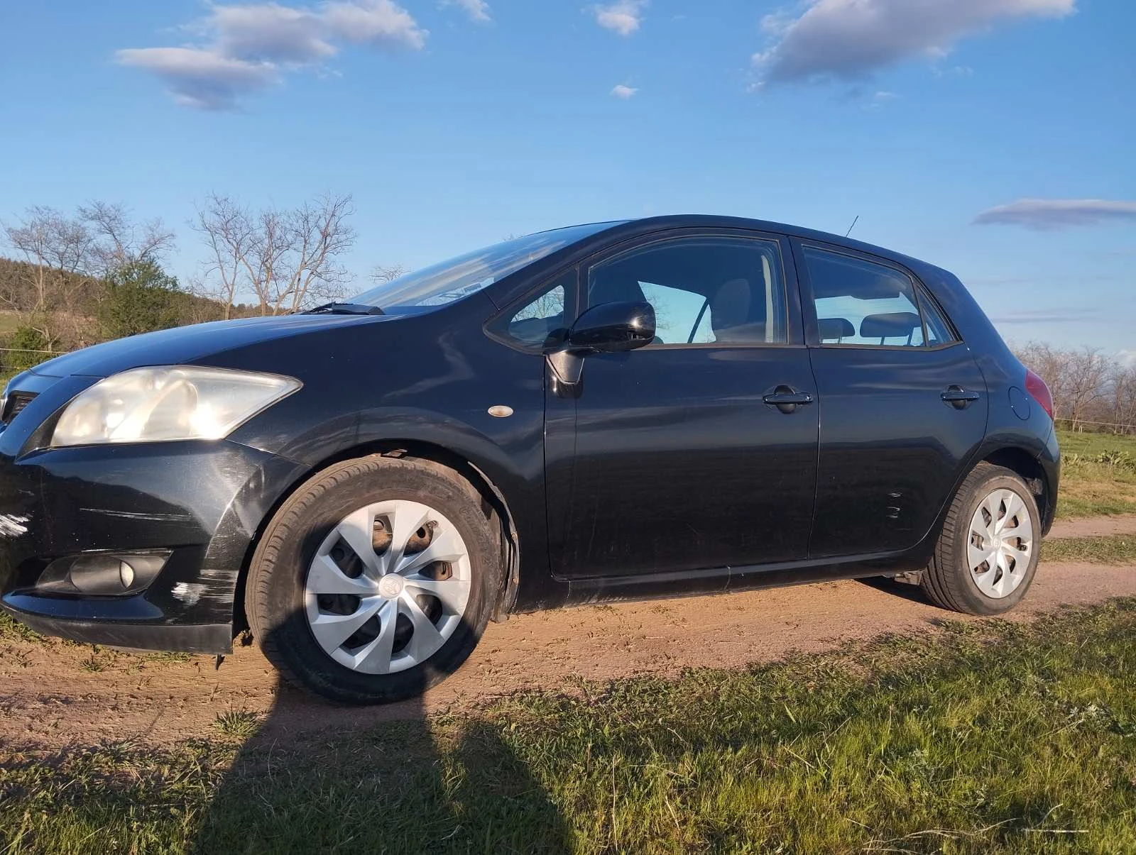 Toyota Auris  - изображение 2