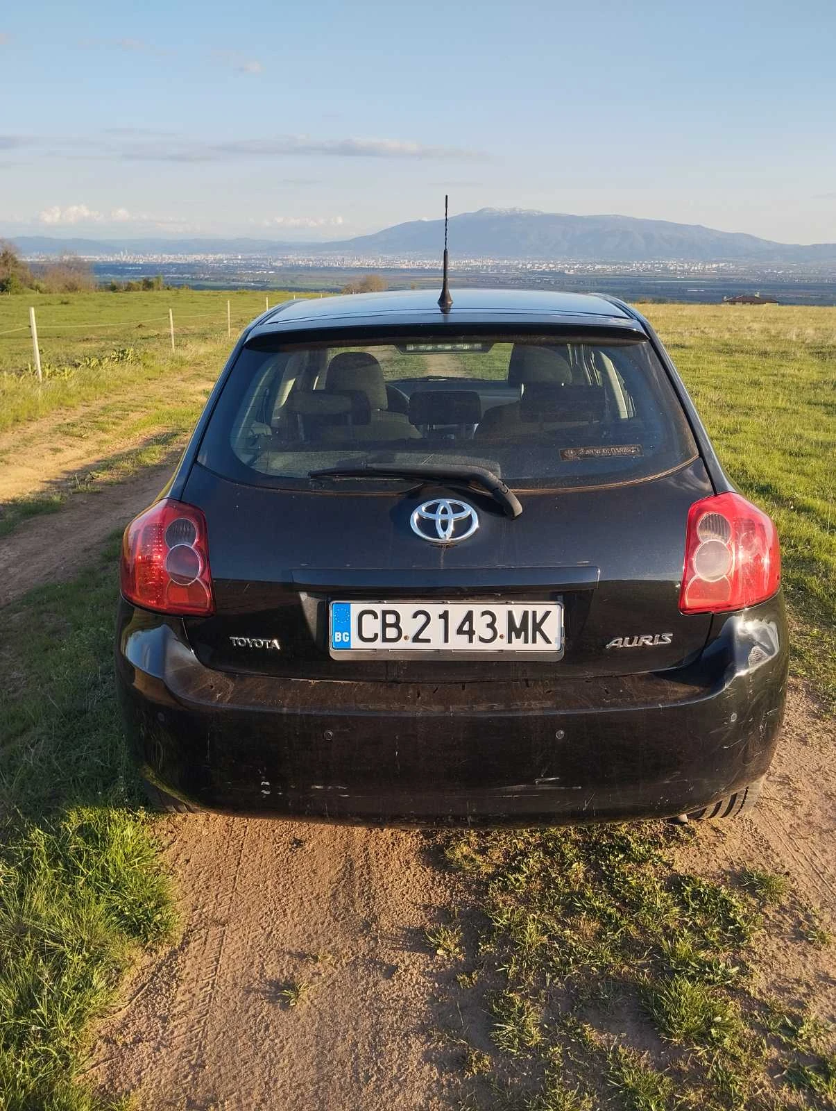 Toyota Auris  - изображение 3
