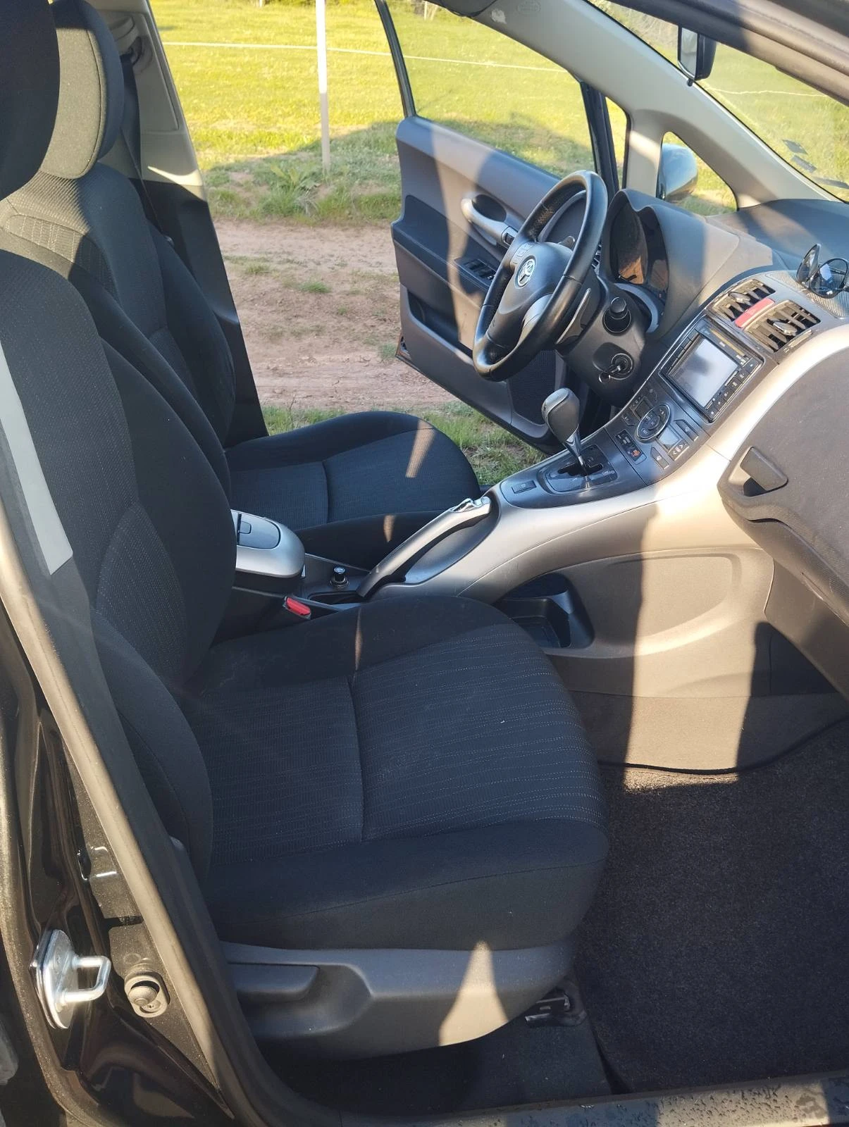Toyota Auris  - изображение 7