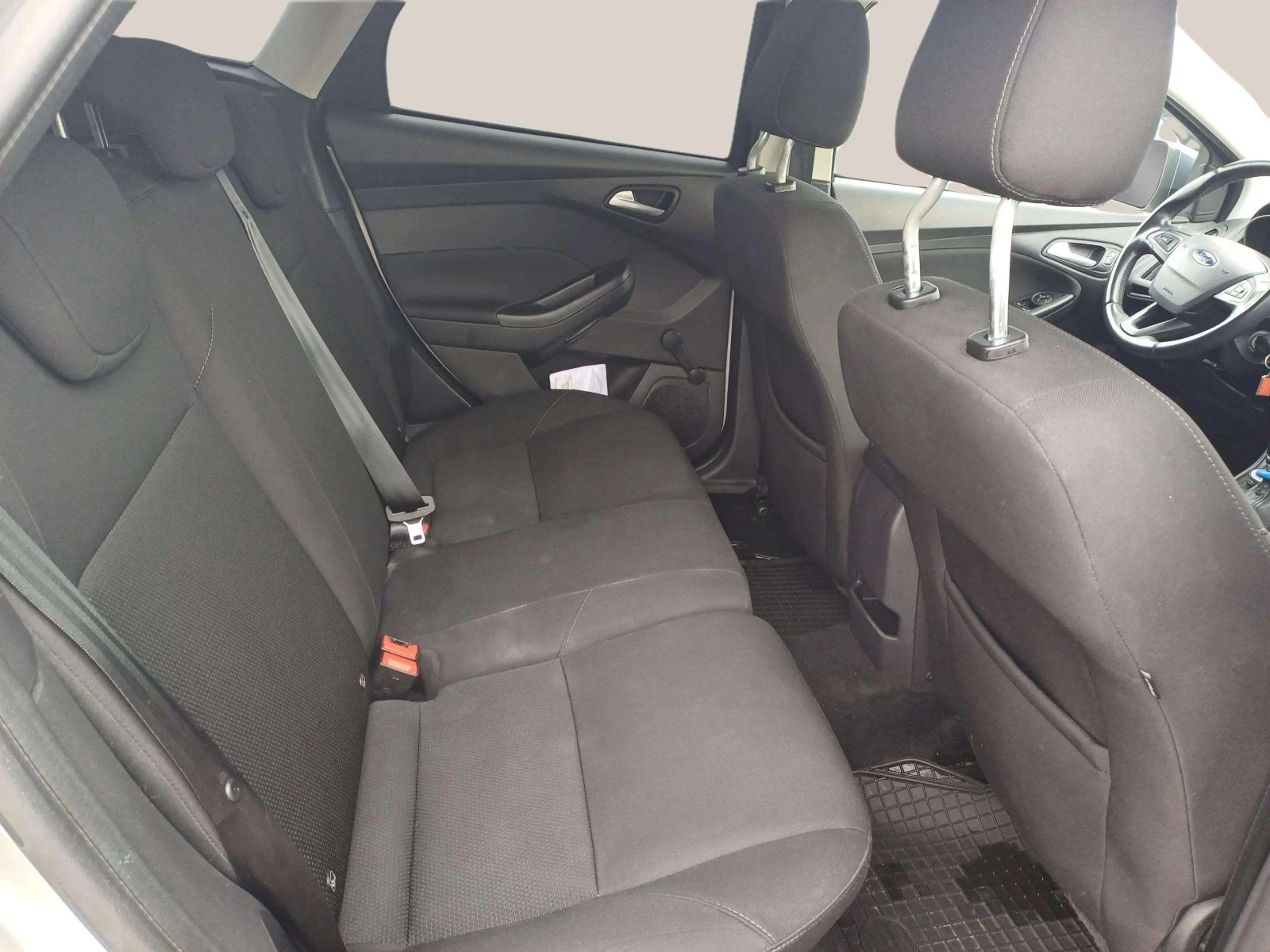 Ford Focus 1.0 EcoBoost - изображение 9