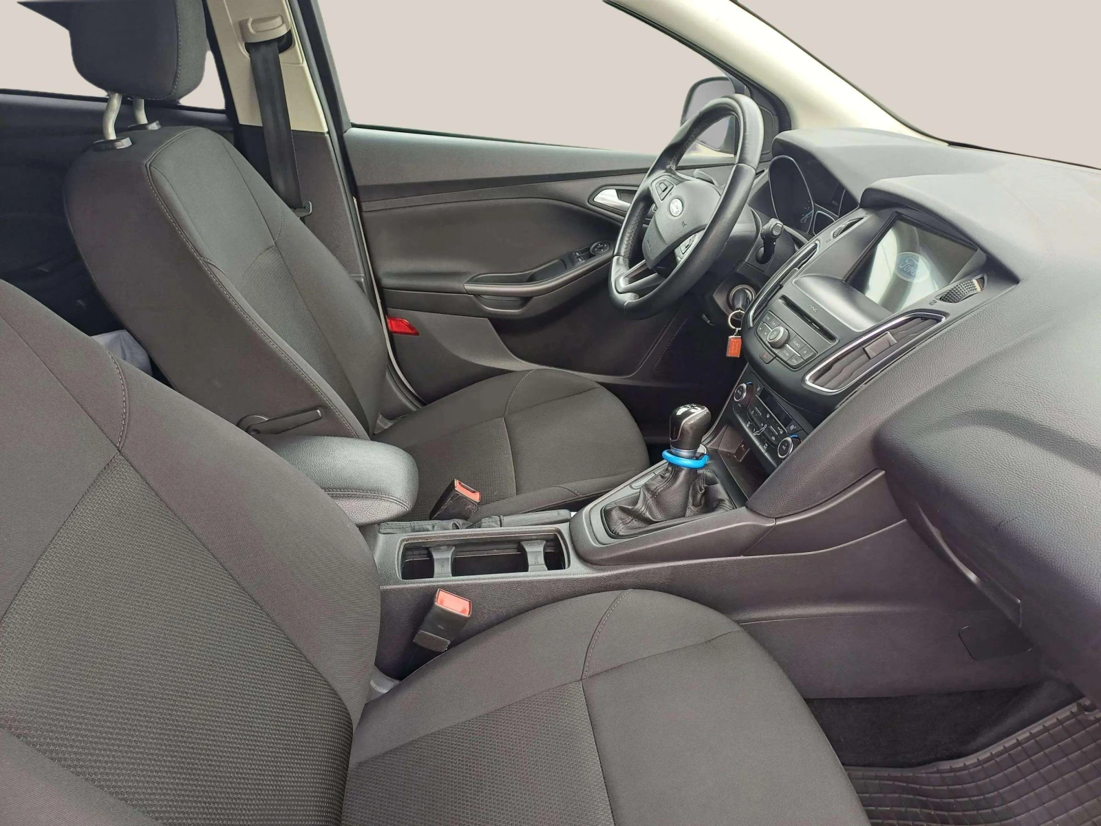 Ford Focus 1.0 EcoBoost - изображение 10