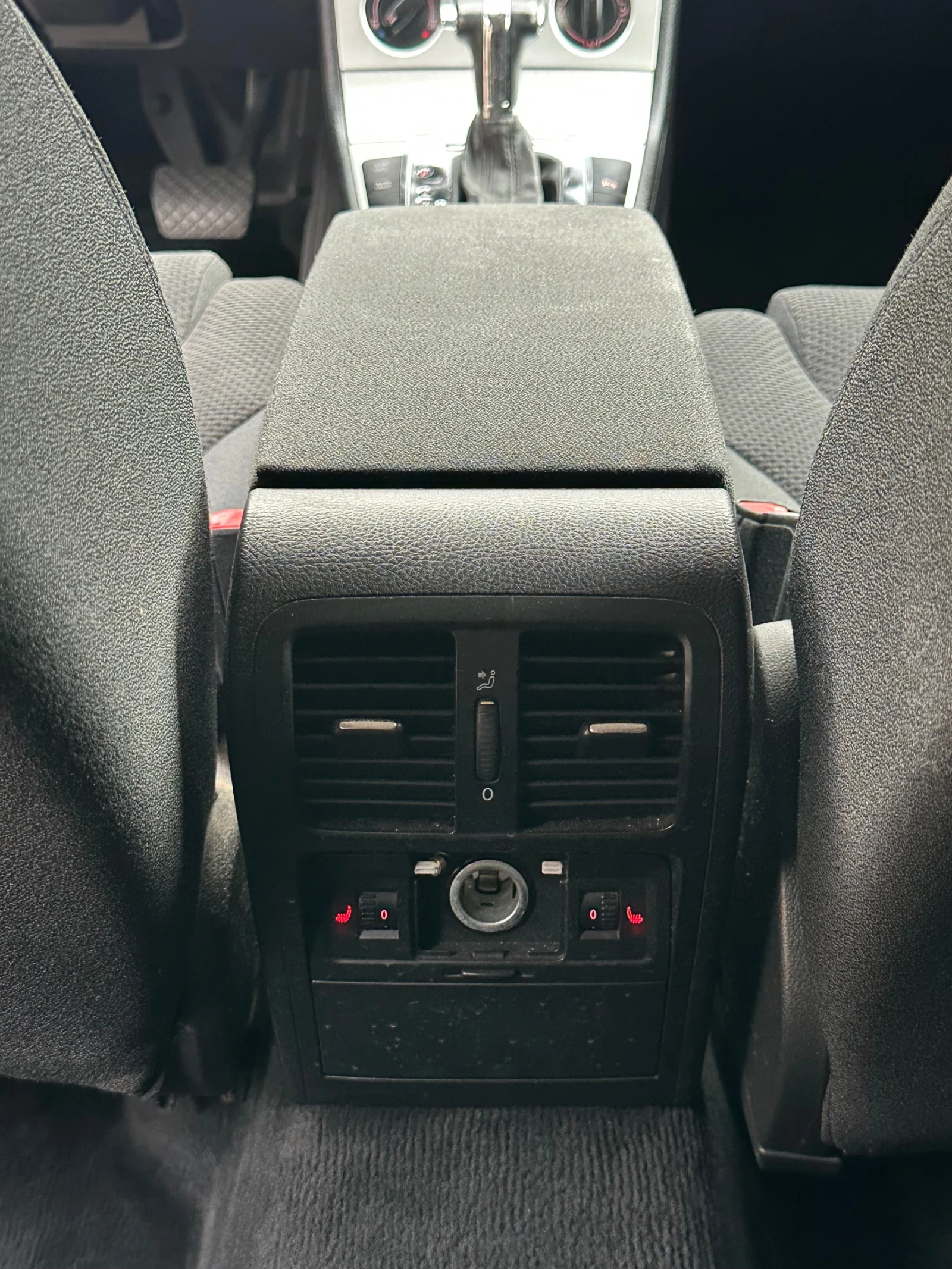 VW Passat Passat 2.0TDI  - изображение 10