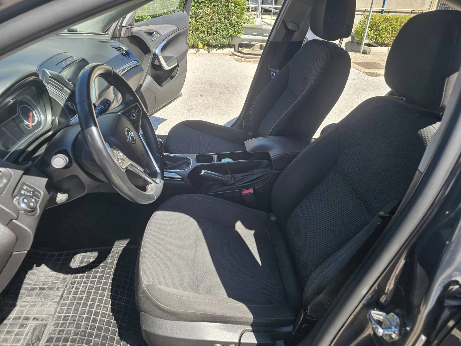 Opel Insignia  - изображение 8