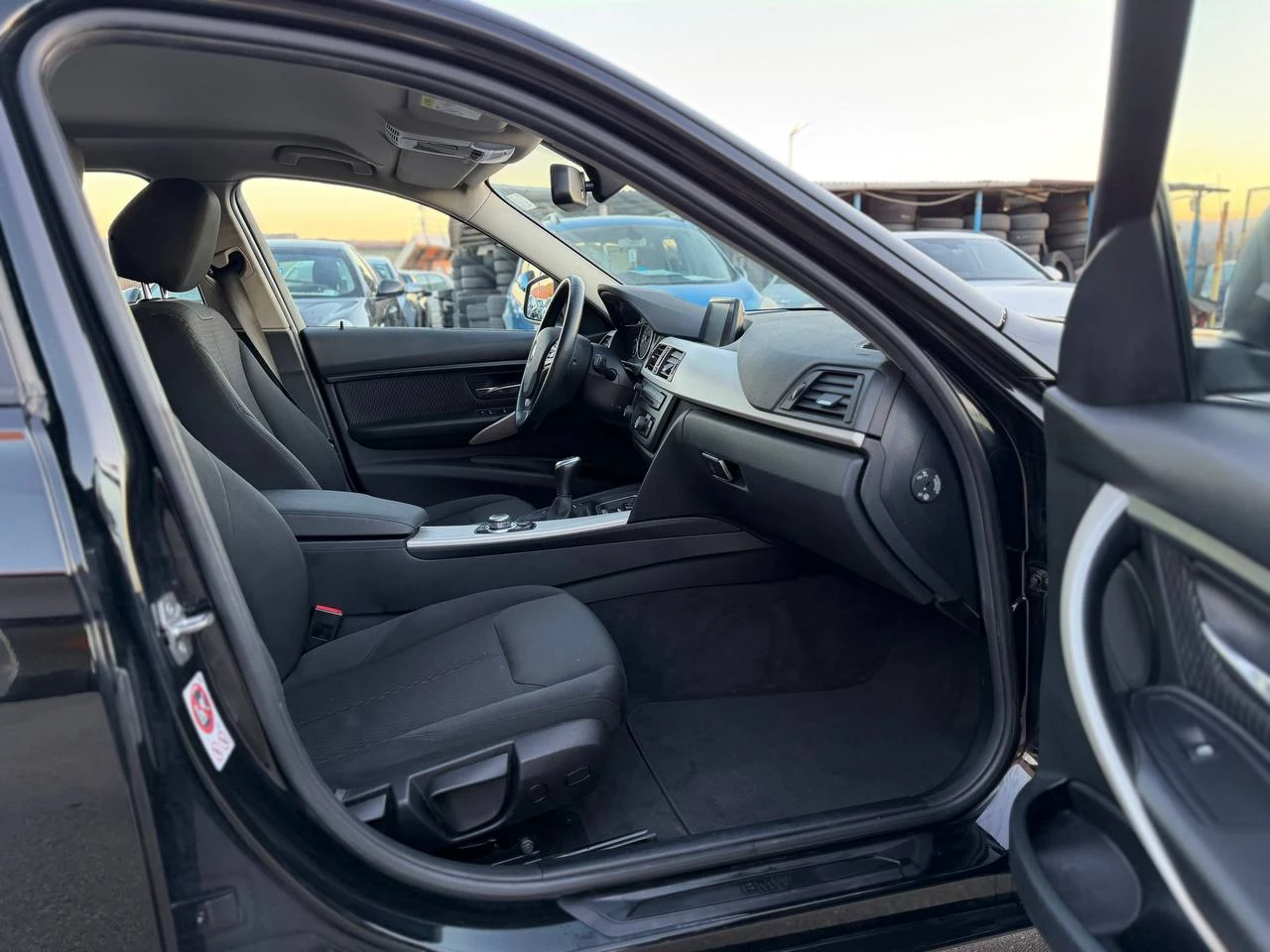 BMW 318 318d NAVI -10% - изображение 10