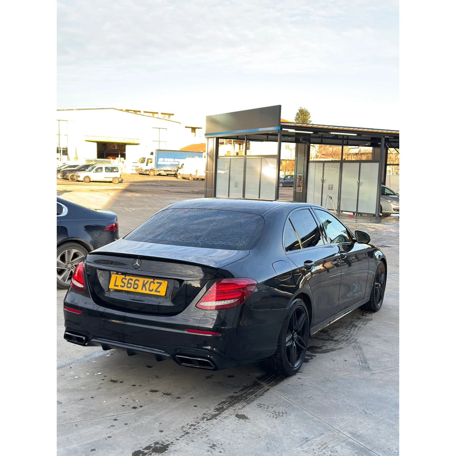 Mercedes-Benz E 220 AMG Night 9G - изображение 7