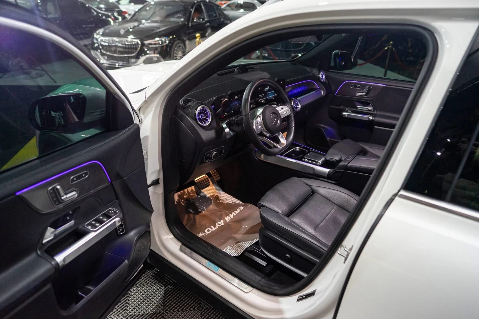 Mercedes-Benz EQB 300 4MATIC BURMEISTER ПАНОРАМА 360 ЛИЗИНГ 100% - изображение 5