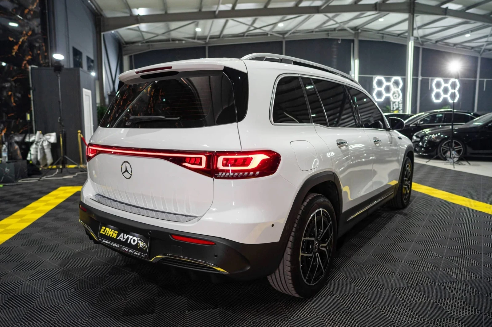 Mercedes-Benz EQB 300 4MATIC BURMEISTER ПАНОРАМА 360 ЛИЗИНГ 100% - изображение 10