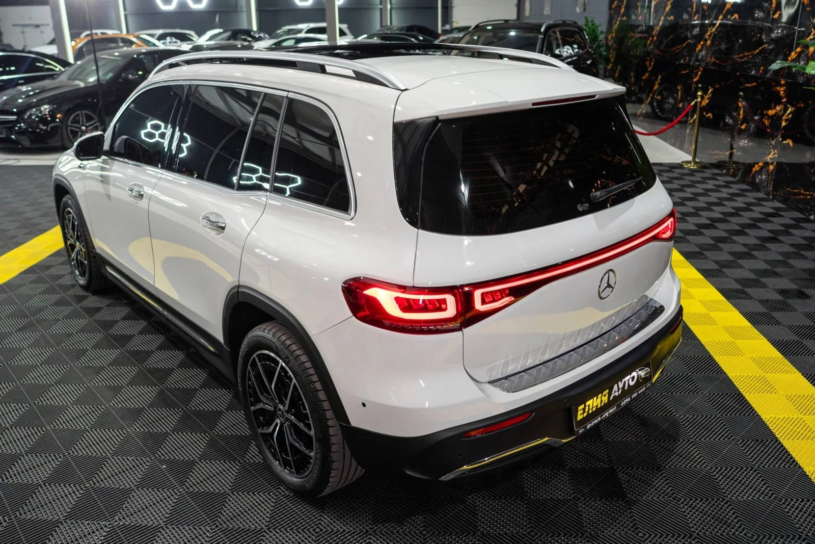 Mercedes-Benz EQB 300 4MATIC BURMEISTER ПАНОРАМА 360 ЛИЗИНГ 100% - изображение 7