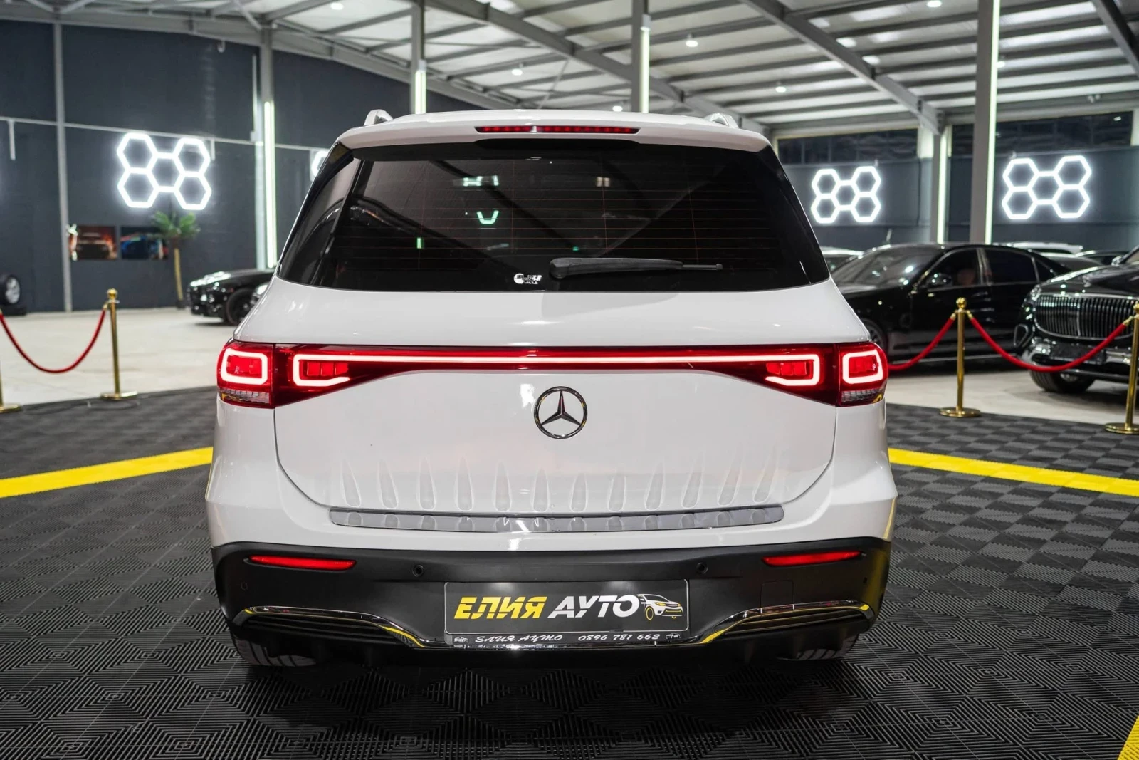 Mercedes-Benz EQB 300 4MATIC BURMEISTER ПАНОРАМА 360 ЛИЗИНГ 100% - изображение 8