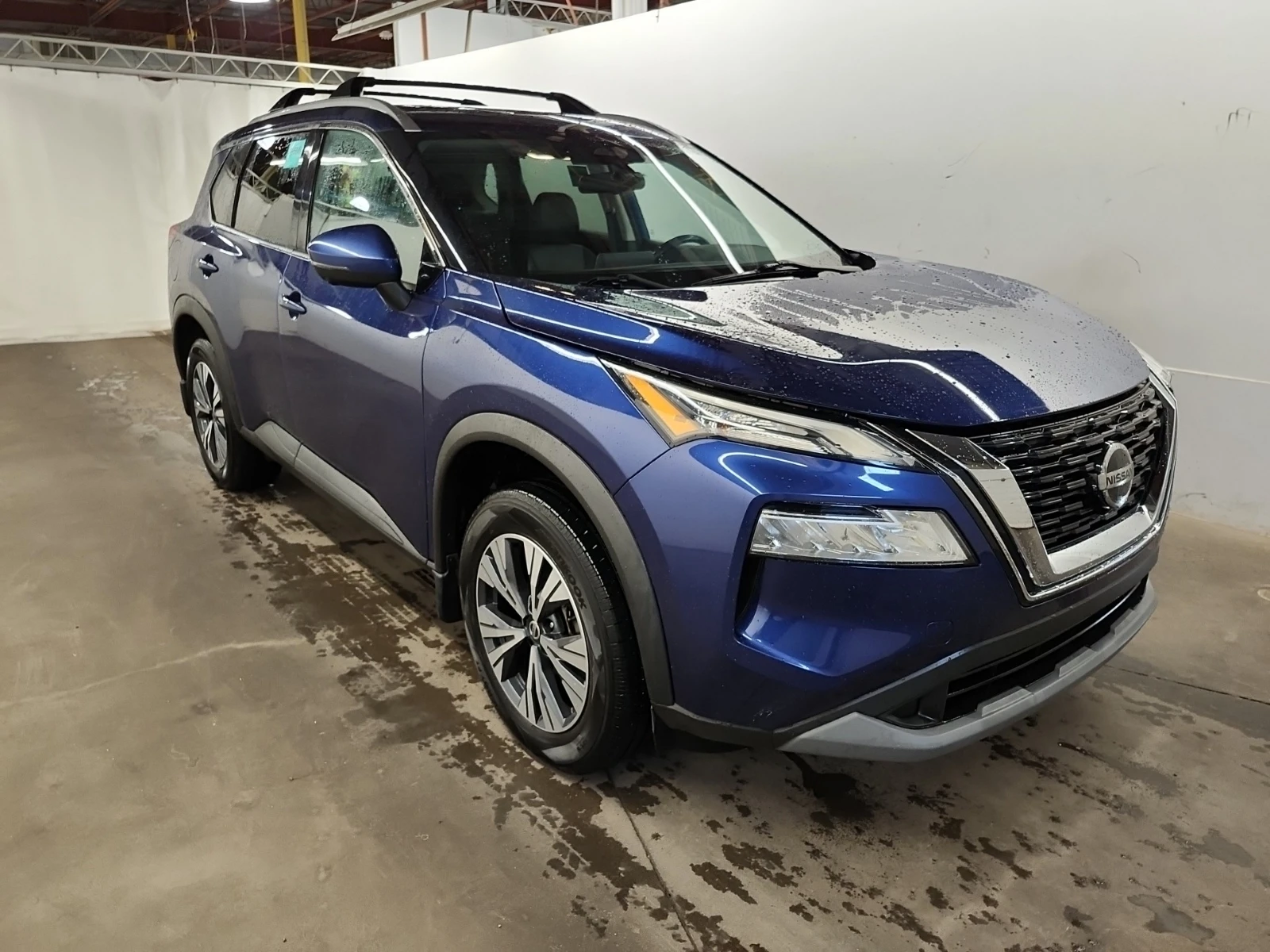 Nissan X-trail 2.5i/AWD/360 камери, снимка 5 - Автомобили и джипове - 53328934