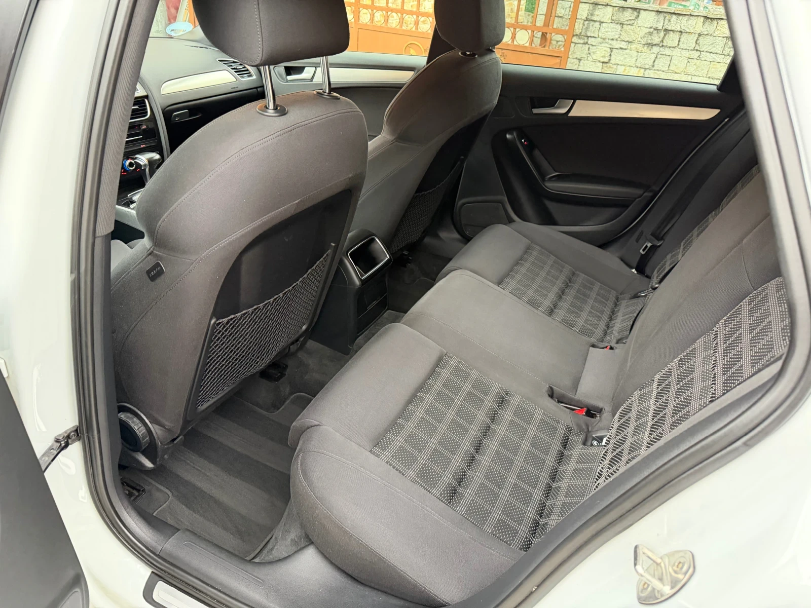 Audi A4 3.0 245 автомат, снимка 12 - Автомобили и джипове - 54332533