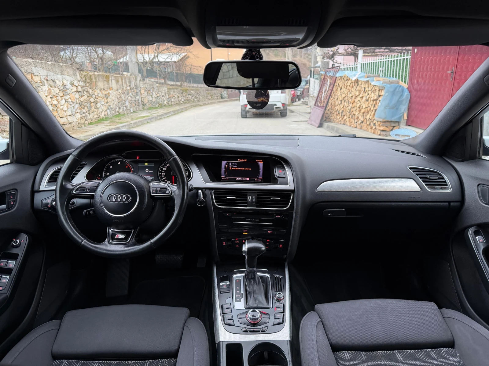 Audi A4 3.0 245 автомат, снимка 7 - Автомобили и джипове - 54332533