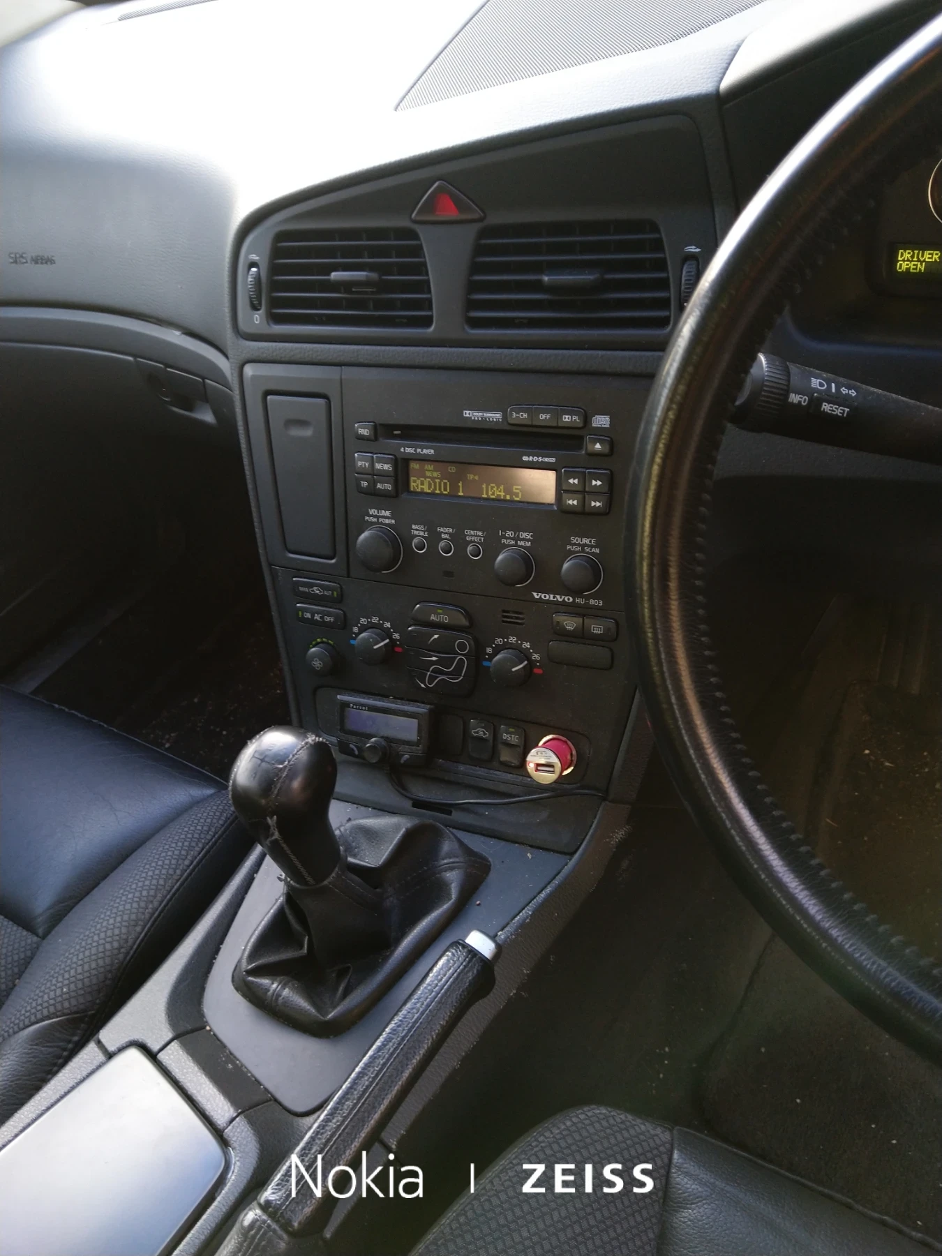 Volvo S60 2.5T, снимка 3 - Автомобили и джипове - 53786656