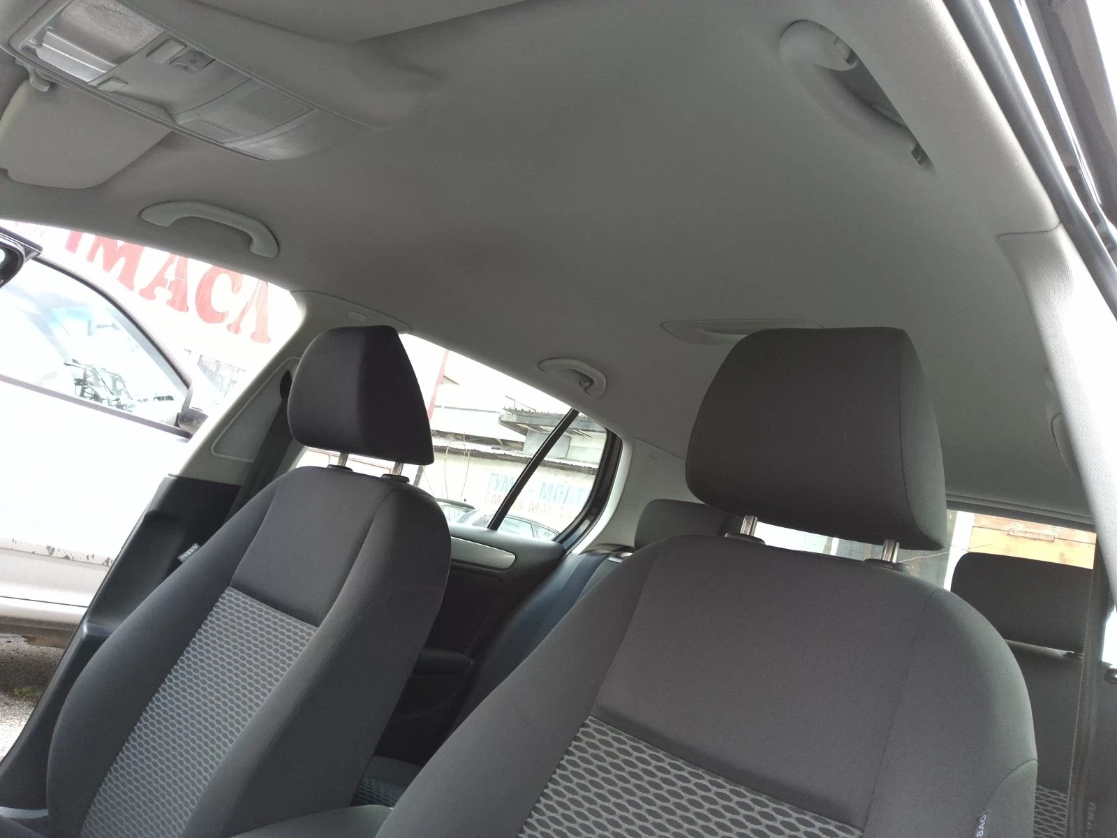 VW Golf 1.6TDI 90PS , снимка 16 - Автомобили и джипове - 53963524