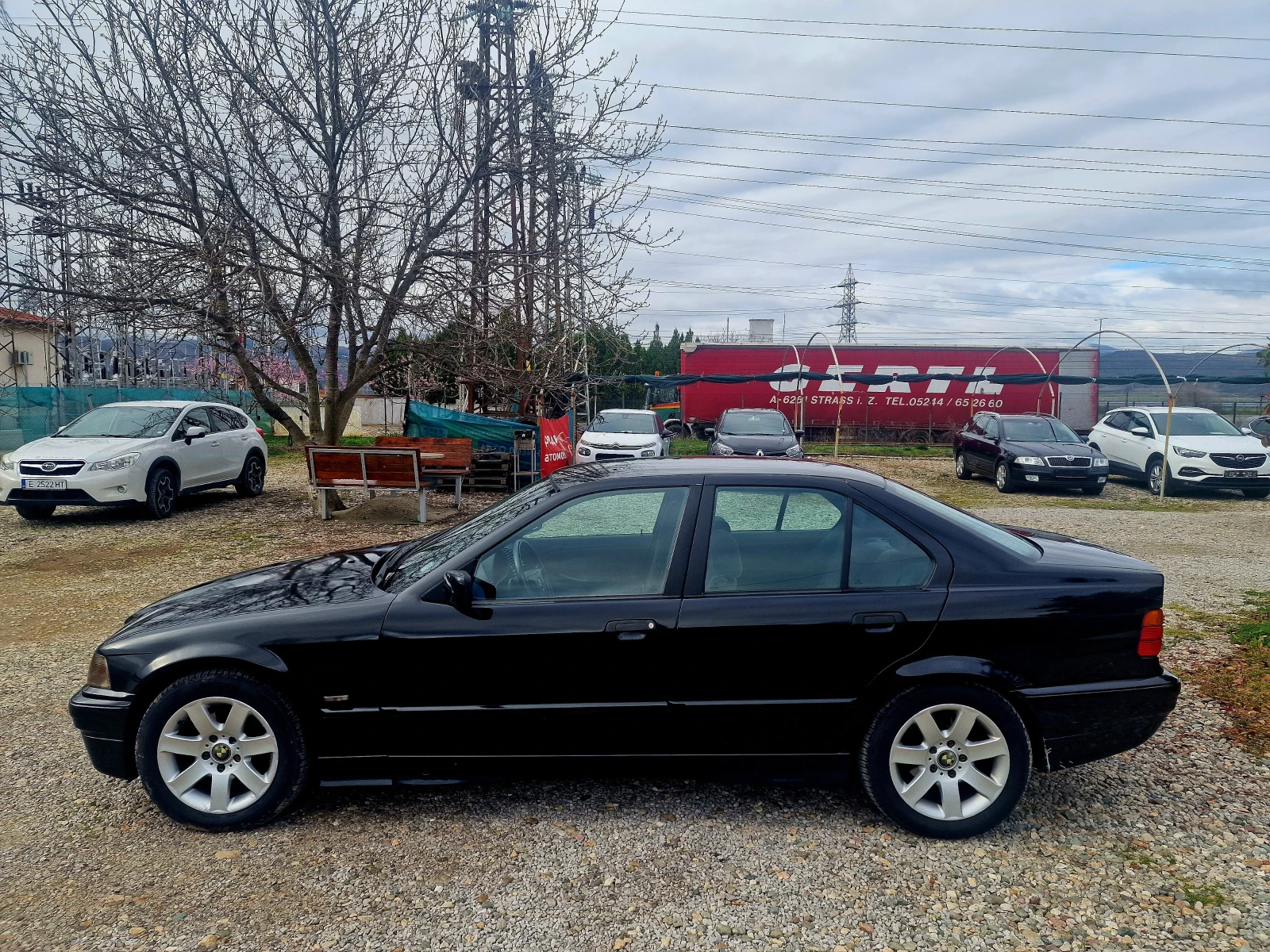 BMW 320 24V Facelift, снимка 7 - Автомобили и джипове - 54024290