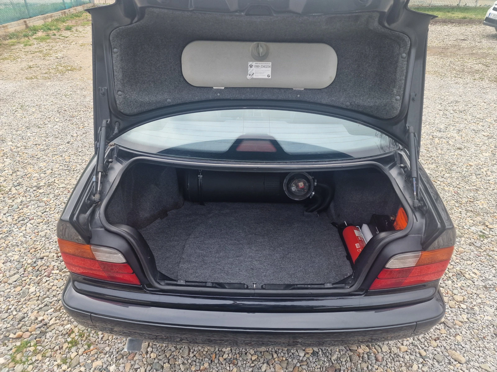 BMW 320 24V Facelift, снимка 14 - Автомобили и джипове - 54024290