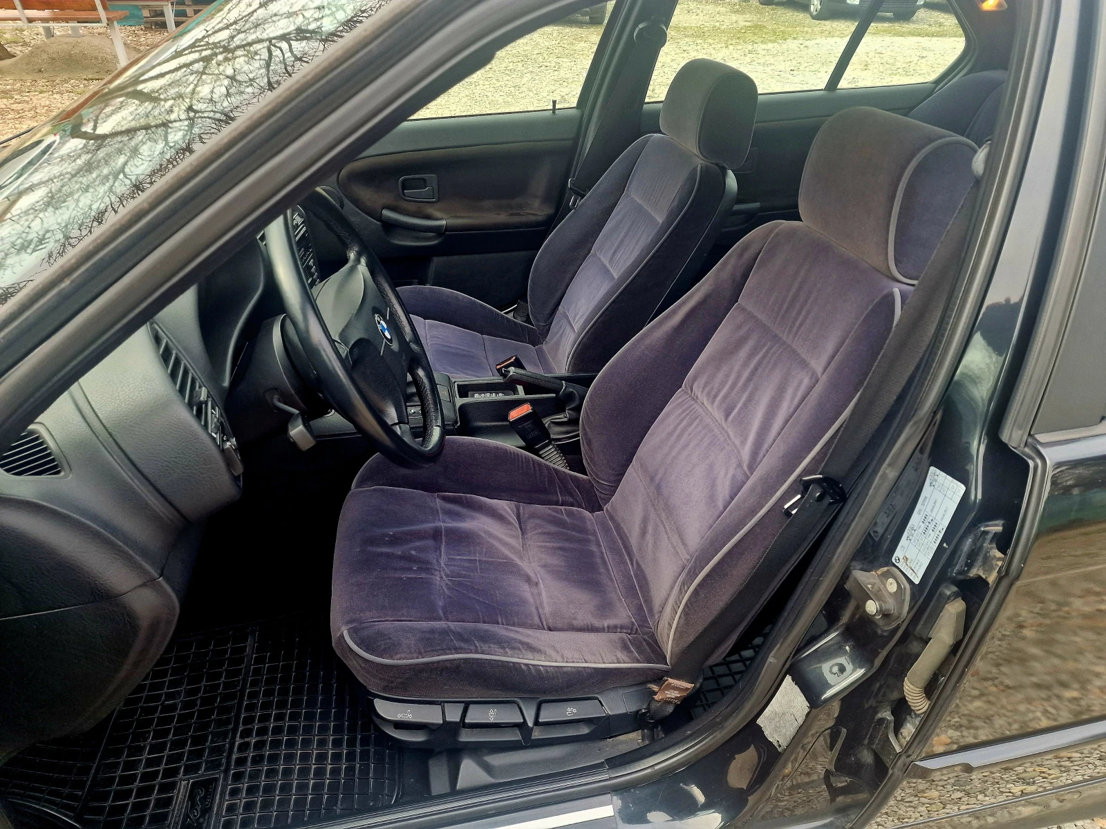 BMW 320 24V Facelift, снимка 10 - Автомобили и джипове - 54024290