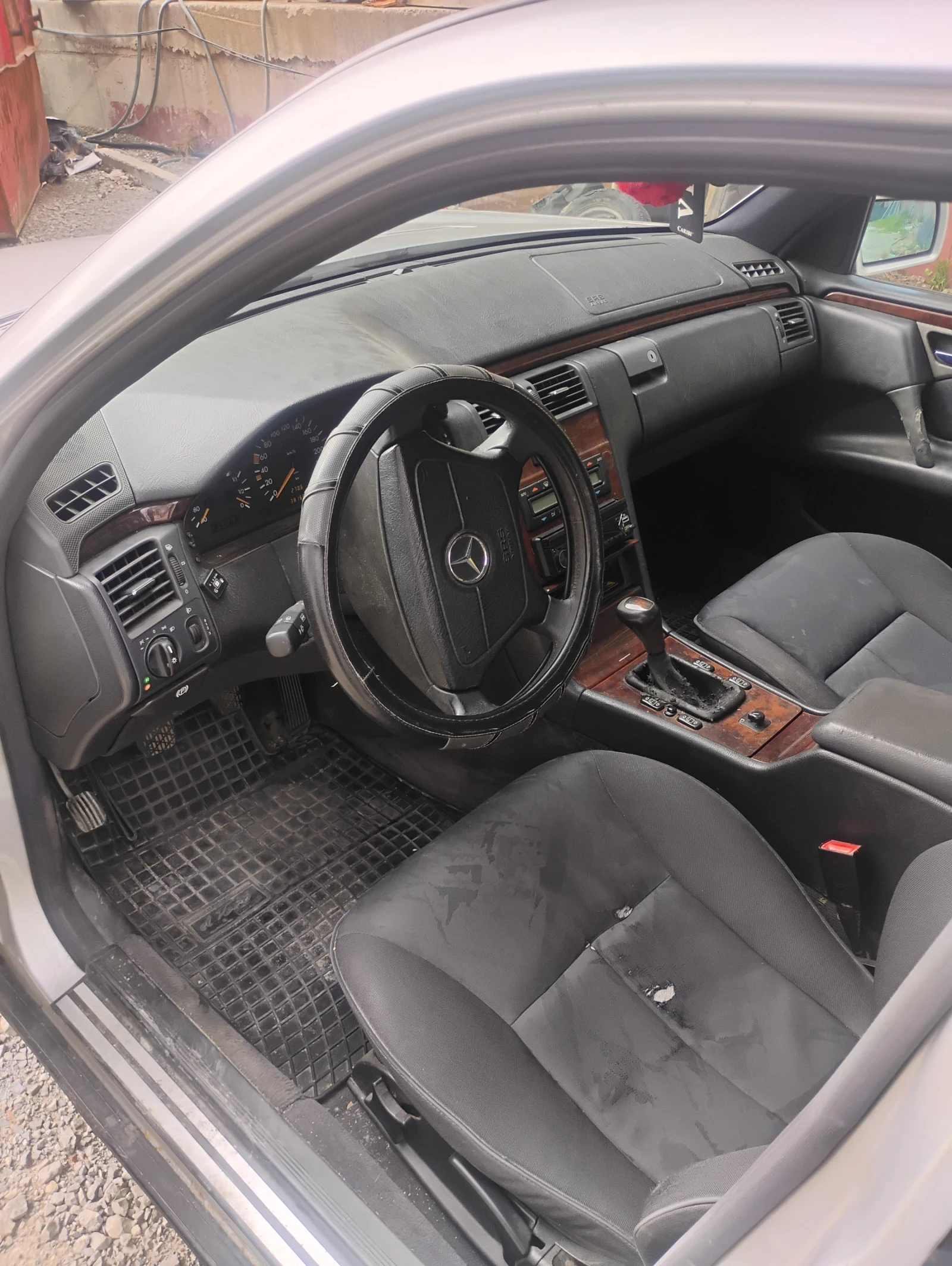 Mercedes-Benz E 200 ������ ��� | Mobile.bg � ����������� 4