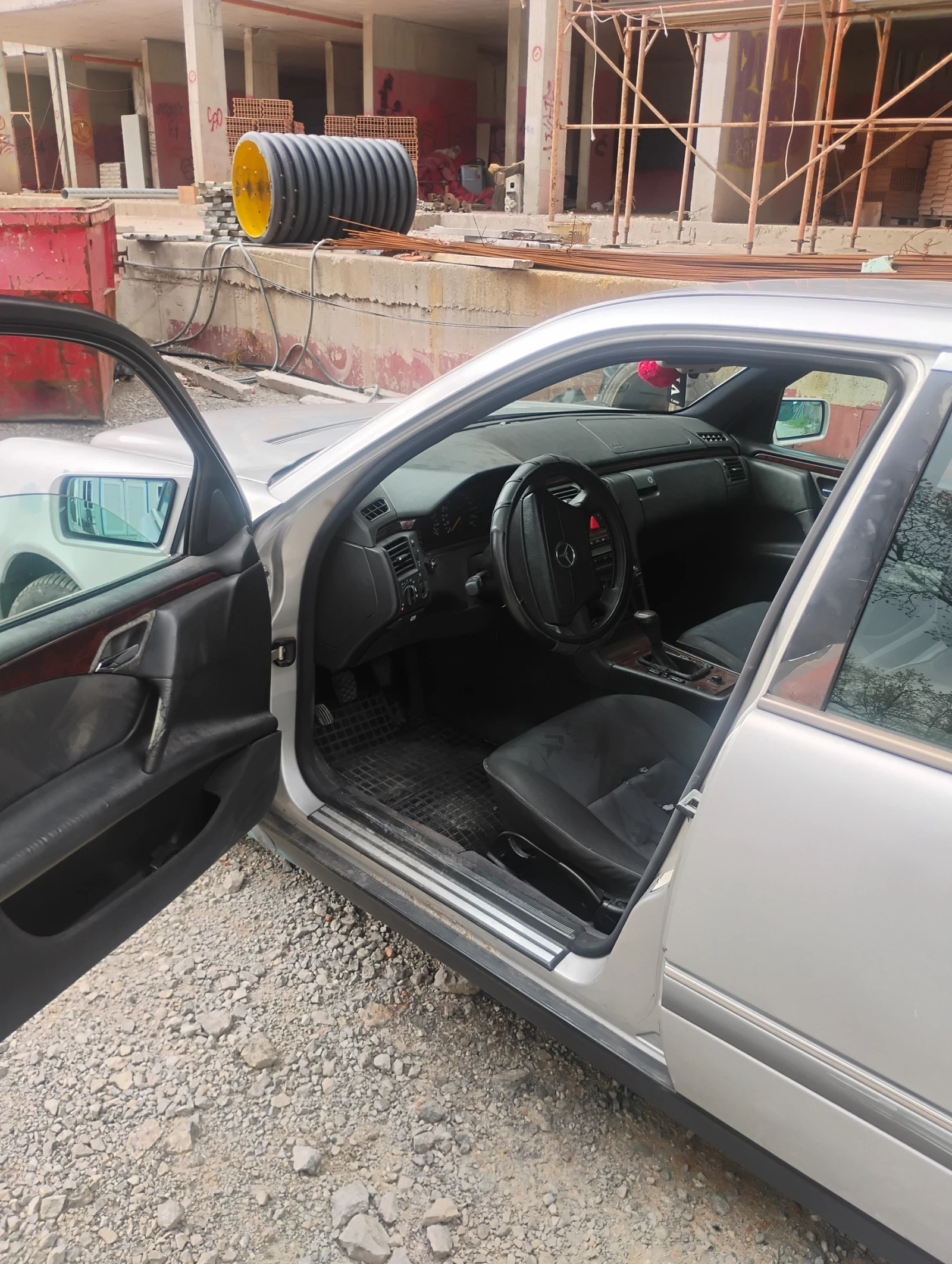 Mercedes-Benz E 200 ������ ��� | Mobile.bg � ����������� 5