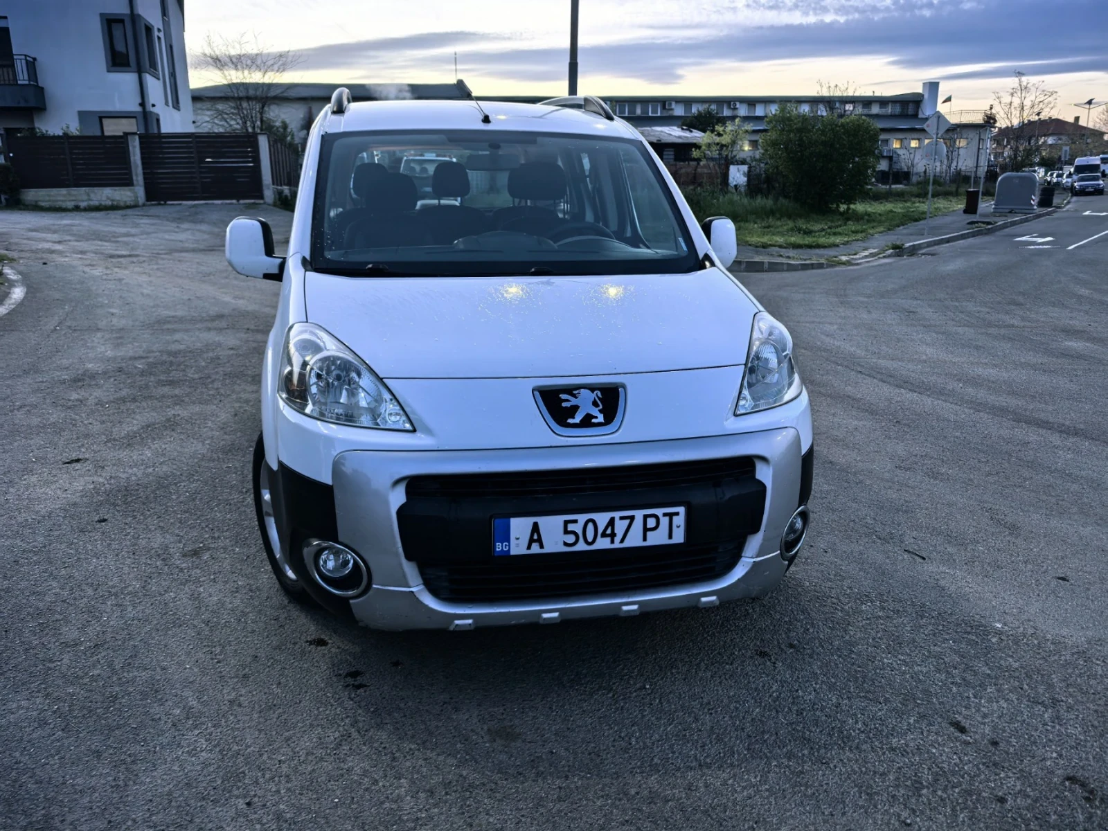 Peugeot Partner Tapee, снимка 2 - Автомобили и джипове - 54473000