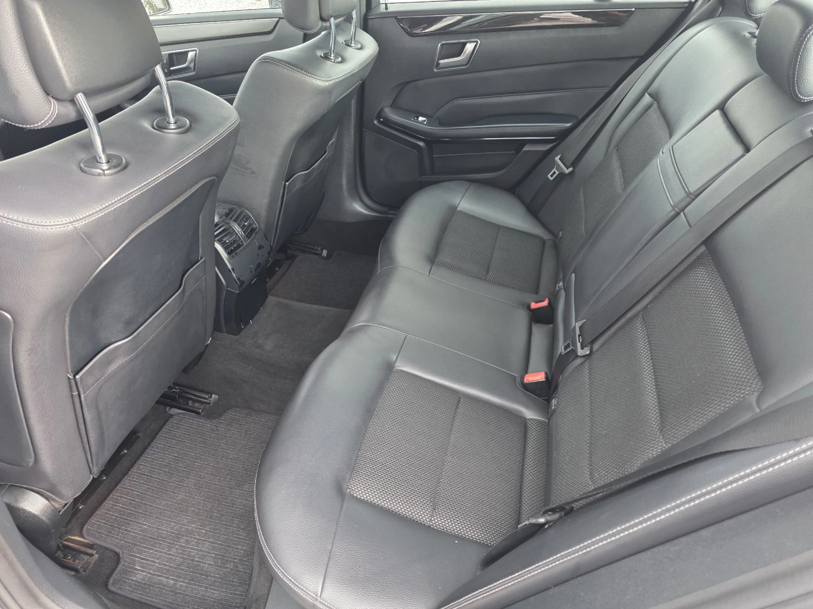 Mercedes-Benz E 220 2.2cdi 170k.c 9Gtronic, снимка 14 - Автомобили и джипове - 54852868