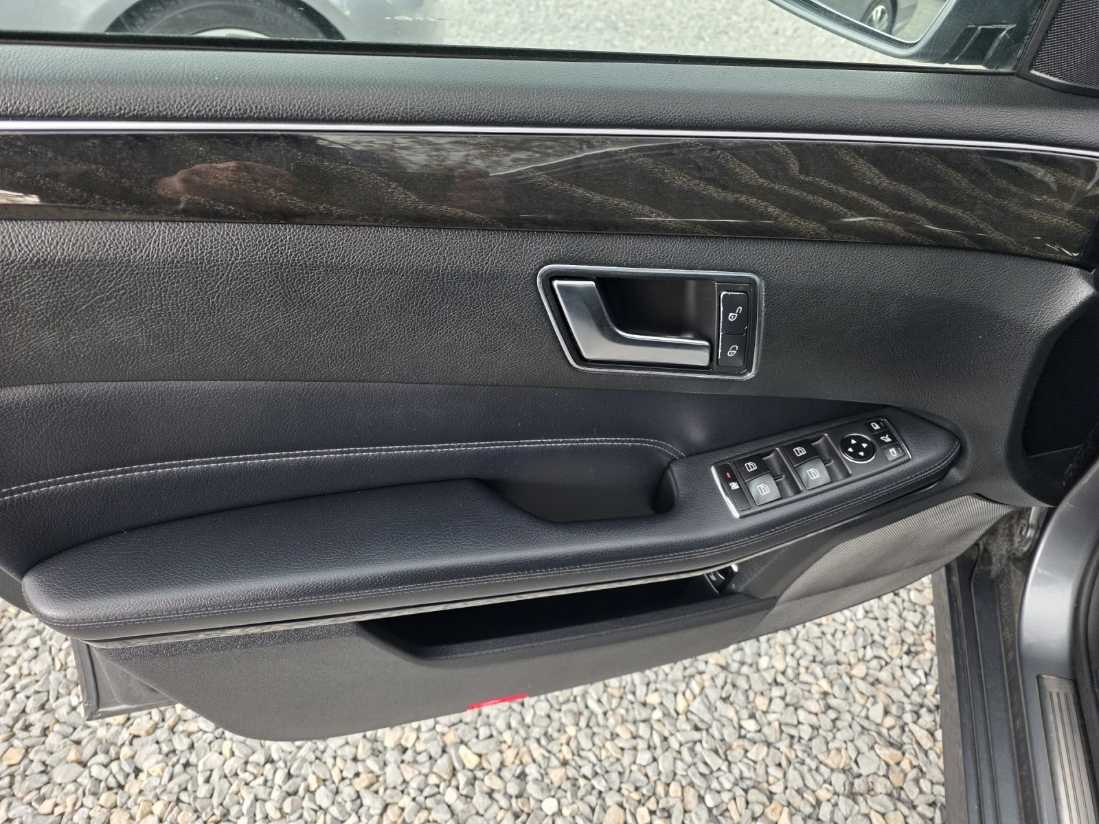 Mercedes-Benz E 220 2.2cdi 170k.c 9Gtronic, снимка 11 - Автомобили и джипове - 54852868