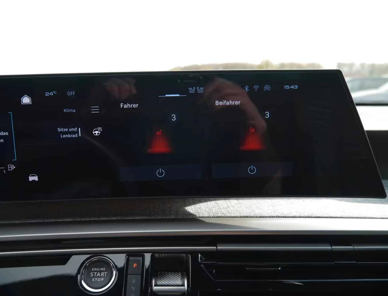 Peugeot 3008 Налично Видео - Hybrid 145 LED/Navi/APP/SHZ/360, снимка 14 - Автомобили и джипове - 55187118
