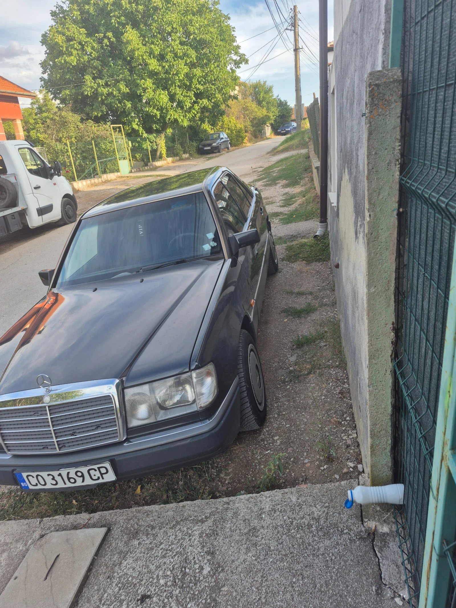 Mercedes-Benz 124