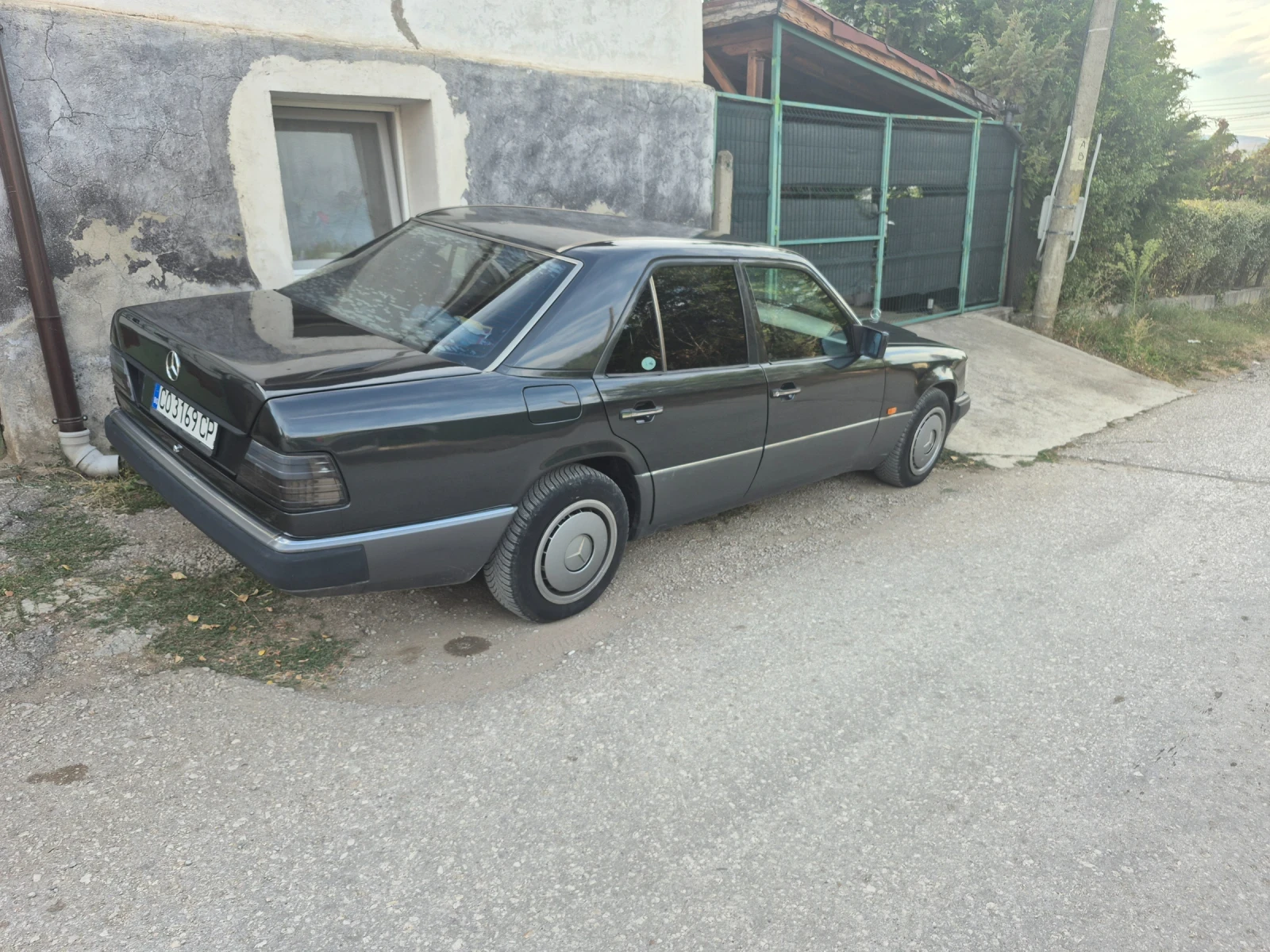 Mercedes-Benz 124, снимка 3 - Автомобили и джипове - 55838588