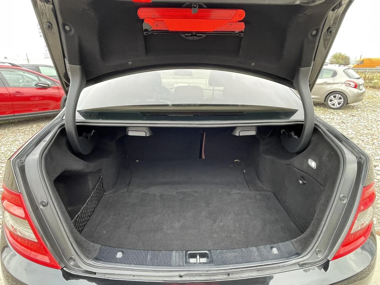 Mercedes-Benz C 220 C220 CDI , снимка 14 - Автомобили и джипове - 56747161