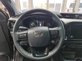 Toyota Hilux 2.8 MHEV DOUBLE CAB 4X4 INVINCIBLE 360, снимка 8