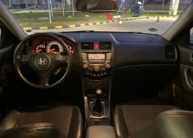 Honda Accord 2.2 i-CTDi, снимка 13