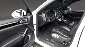 Porsche Cayenne 3.0 Platinum Edition* КОЖА* ОБДУХ* НАВИ* ПАНО, снимка 10
