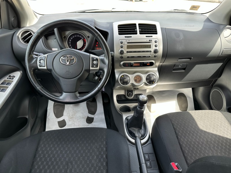 Toyota Urban Cruiser 1.4D-iD 90кс, снимка 11 - Автомобили и джипове - 46446789