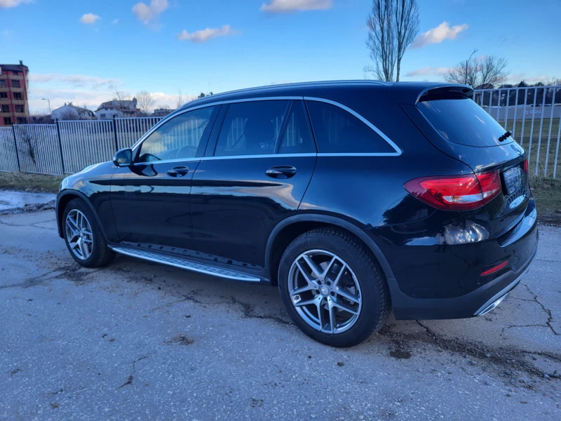 Mercedes-Benz GLC 220 AMG 4Matic , снимка 3 - Автомобили и джипове - 47390330