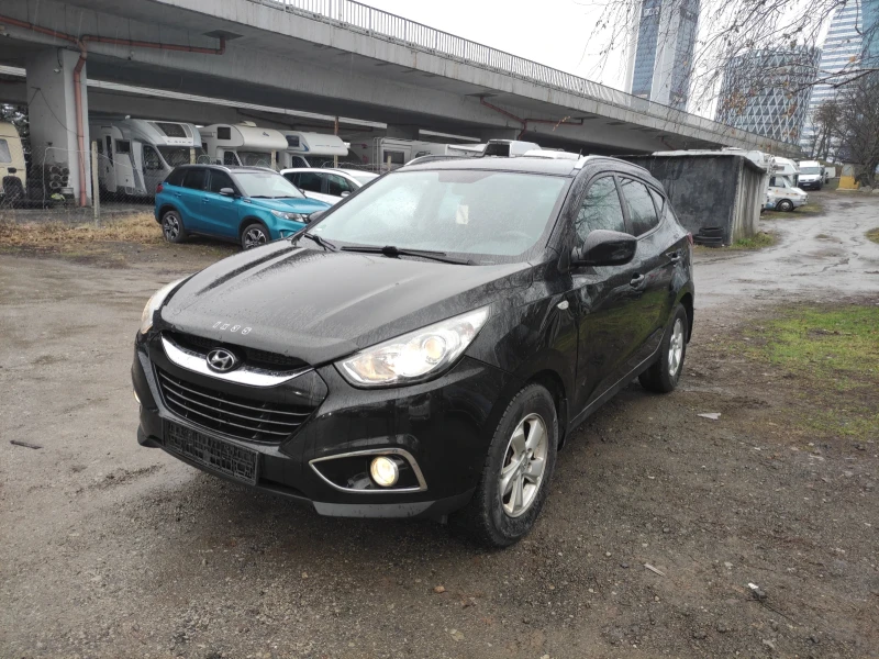 Hyundai IX35 Бензин 6 скорости Германия , снимка 1 - Автомобили и джипове - 48189594