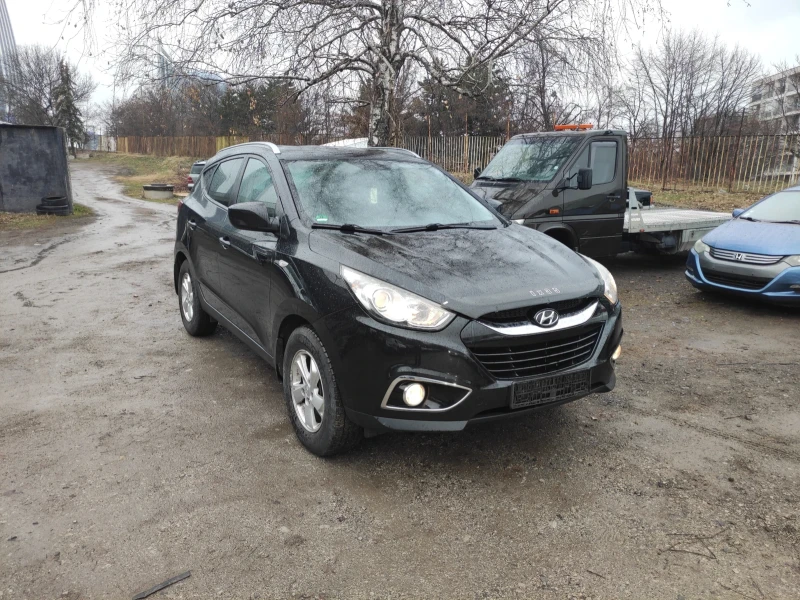 Hyundai IX35 Бензин 6 скорости Германия , снимка 2 - Автомобили и джипове - 48189594