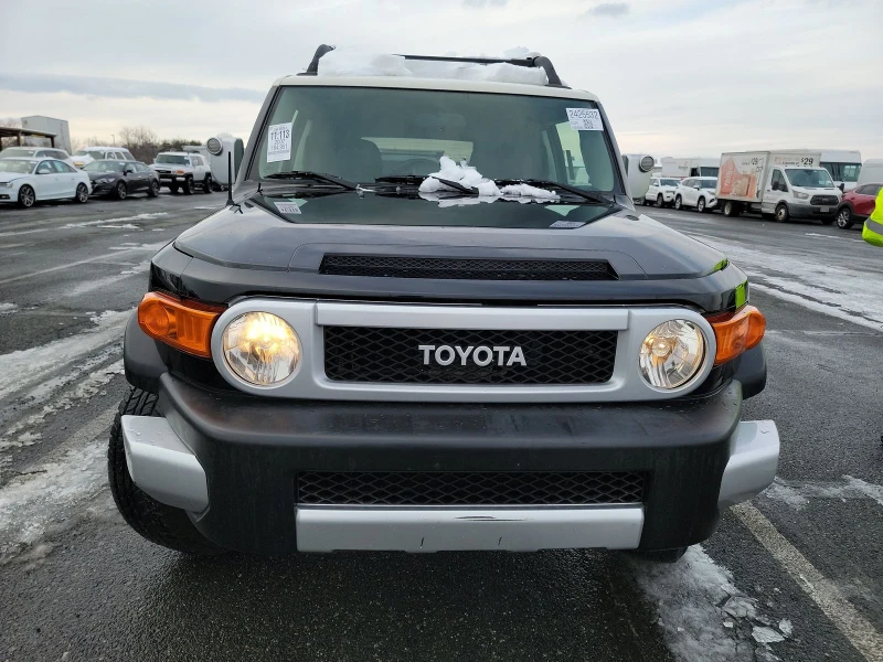 Toyota Fj cruiser, снимка 2 - Автомобили и джипове - 48725096