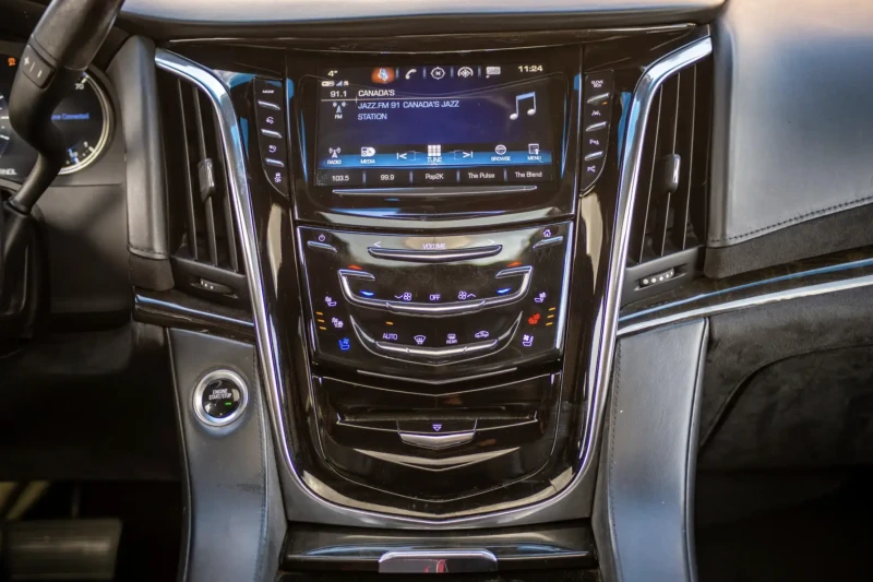 Cadillac Escalade 2018 Cadillac Escalade Platinum, снимка 11 - Автомобили и джипове - 52815630