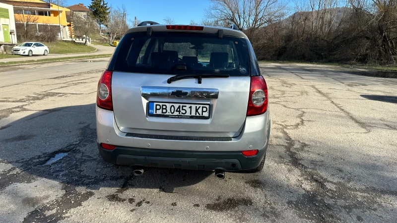 Chevrolet Captiva 2.0d-4x4-7места-Печка, снимка 4 - Автомобили и джипове - 53446845
