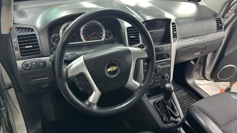 Chevrolet Captiva 2.0d-4x4-7места-Печка, снимка 6 - Автомобили и джипове - 53446845