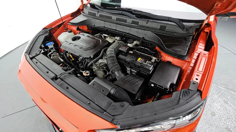 Hyundai Kona 1.6 CRDI / Автоматик / Пълна сервизна история !!!, снимка 17 - Автомобили и джипове - 53466320