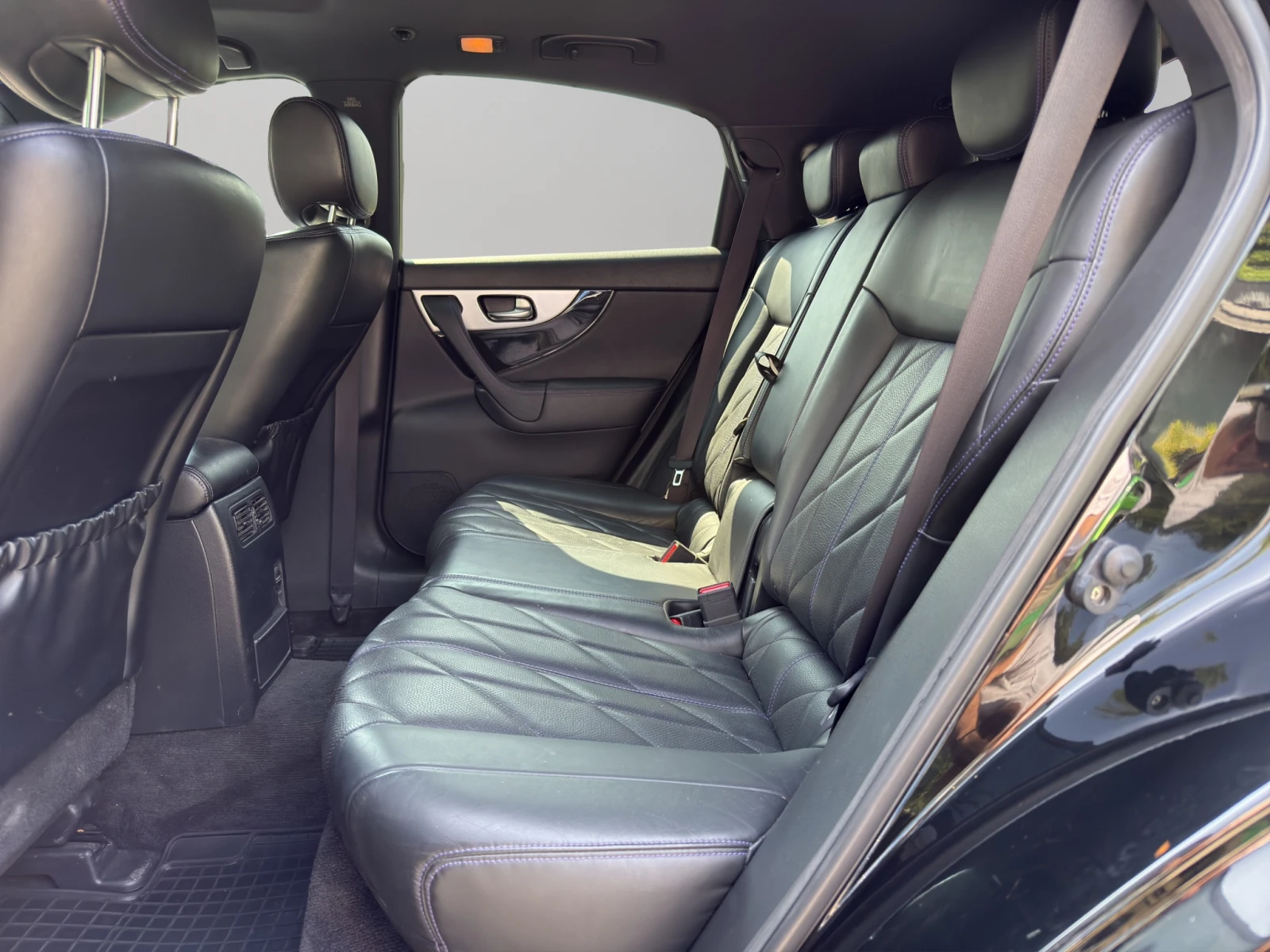 Infiniti QX70 3.0 d | Mobile.bg   14