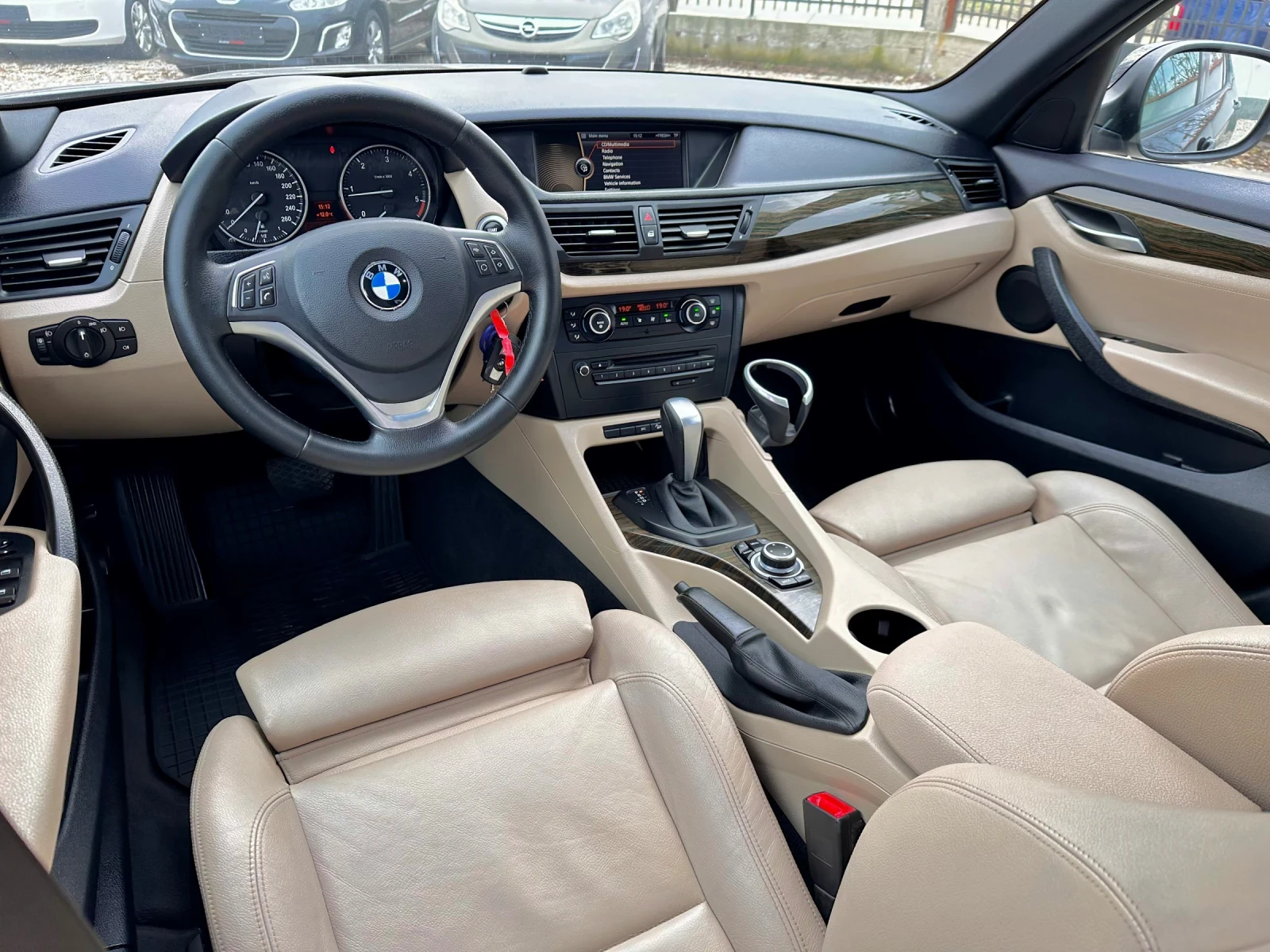 BMW X1 X-drive / НАВИГАЦИЯ / АВТОМАТИК - изображение 5