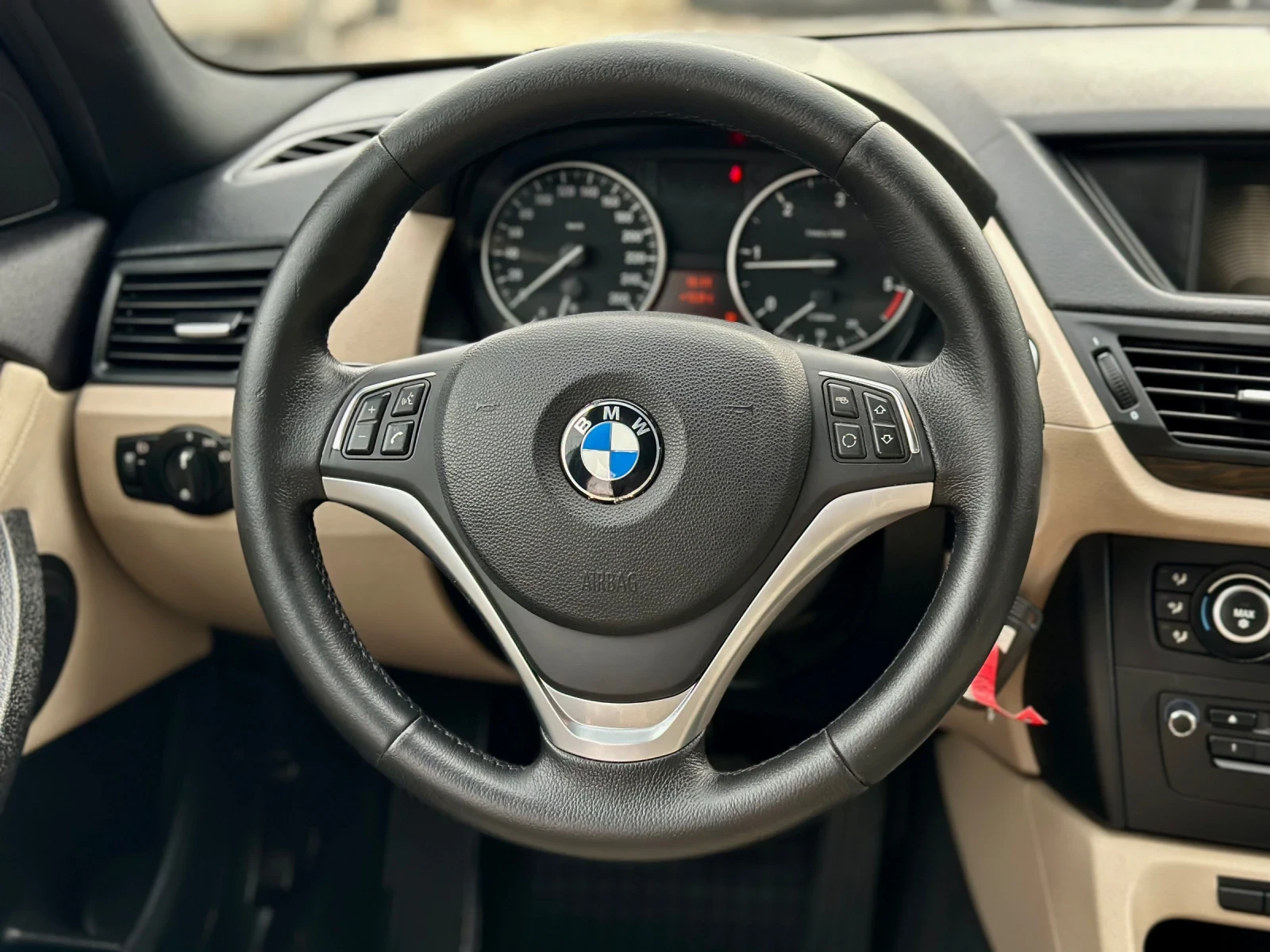 BMW X1 X-drive / НАВИГАЦИЯ / АВТОМАТИК - изображение 8