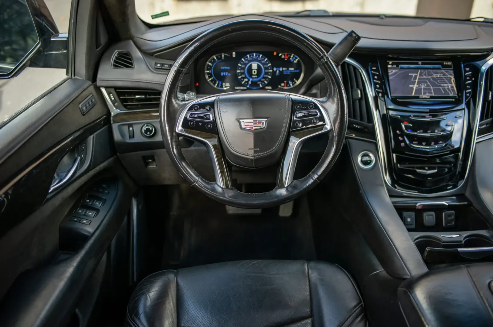 Cadillac Escalade 2018 Cadillac Escalade Platinum - изображение 8